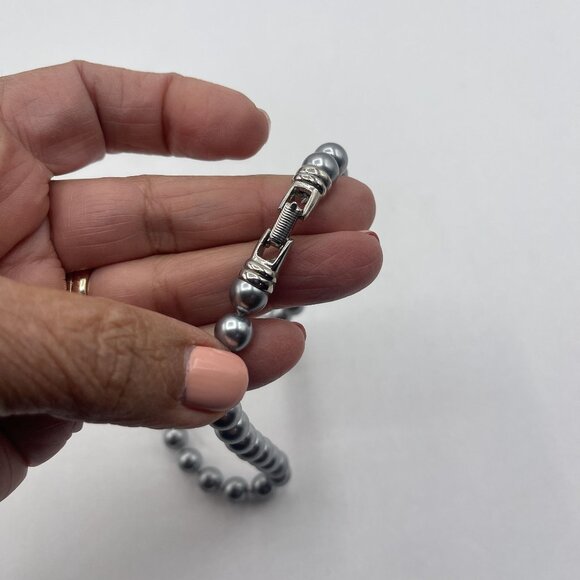 Vintage Kissaka Faux Gray Glass Pearl Beaded Necklace With Silver Clasp - Picture 10 of 12